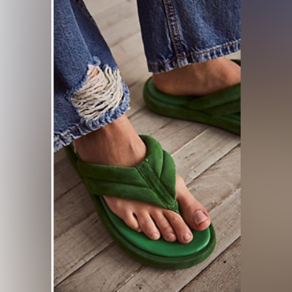 Free People Emerald Green Wonderland Thong Sandals SIZE 9